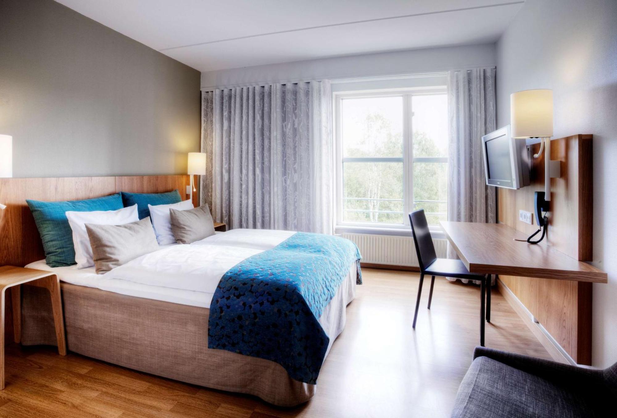 Twin Room,1649893887:JPEG